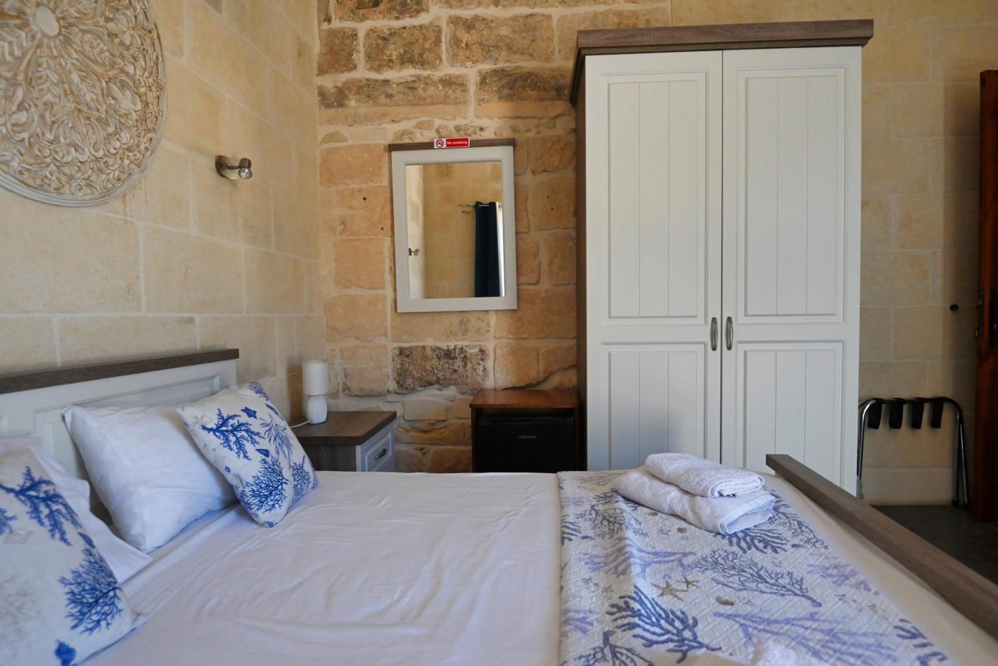 The Cloisters Bed And Breakfast Шаара Екстер'єр фото